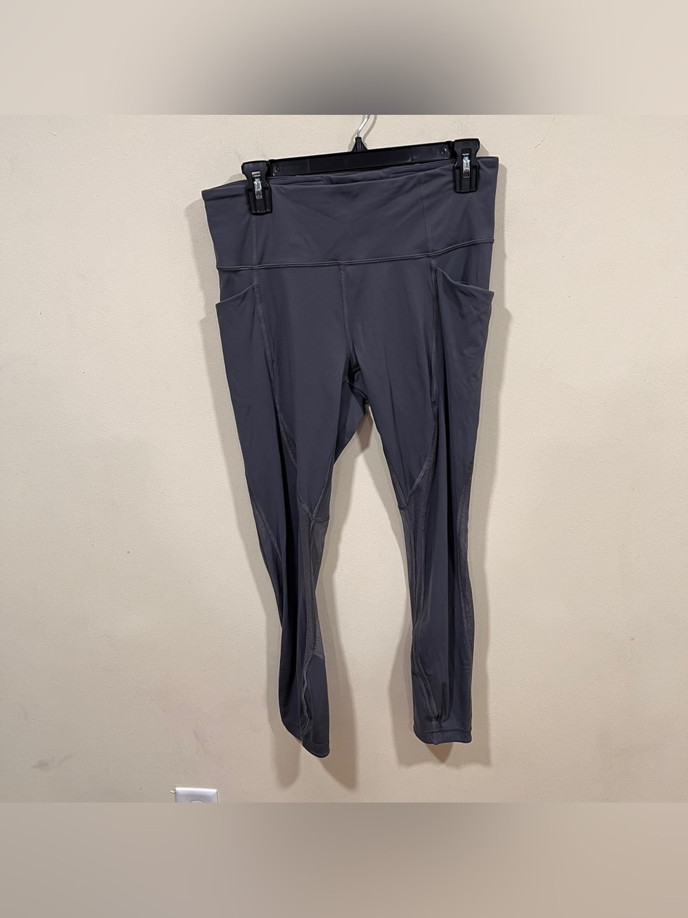 Lululemon In Movement 7/8 Tight Everlux Legging Dark Shadow Gray size 10 - Picture 2 of 11